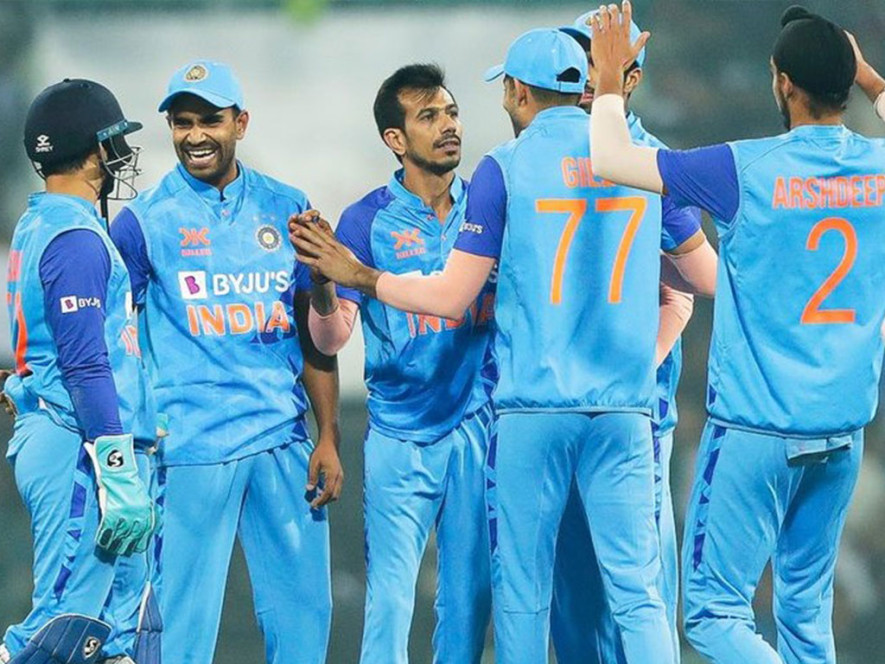 भारतद्वारा न्युजिल्याण्ड ६ विकेटले पराजित