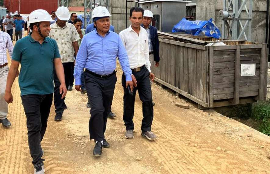 अनुगमनका क्रममा कुलमानको आक्रोश- काम गर्न नसके छोडेर जाऊँ