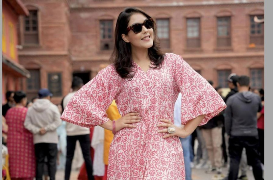 ‘फेरि रेशम फिलिली’बारे सुपुष्पा भन्छिन् – स्क्रिप्ट जस्तो छ, सिनेमा त्यस्तै बनेको छ