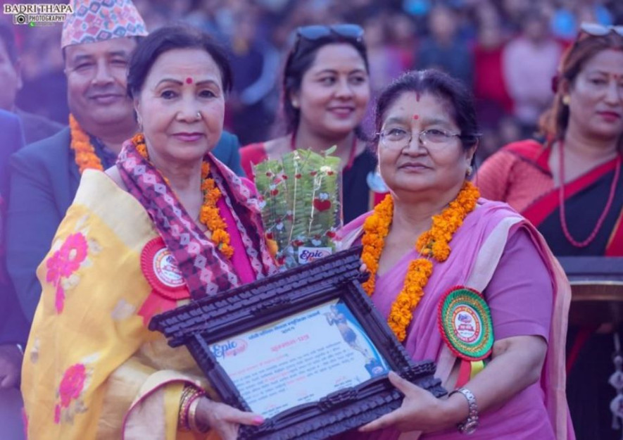 हास्य अभिनेत्री भुसाल ‘लाइफटाइम अचिभमेन्ट अवार्ड’ बाट सम्मानित