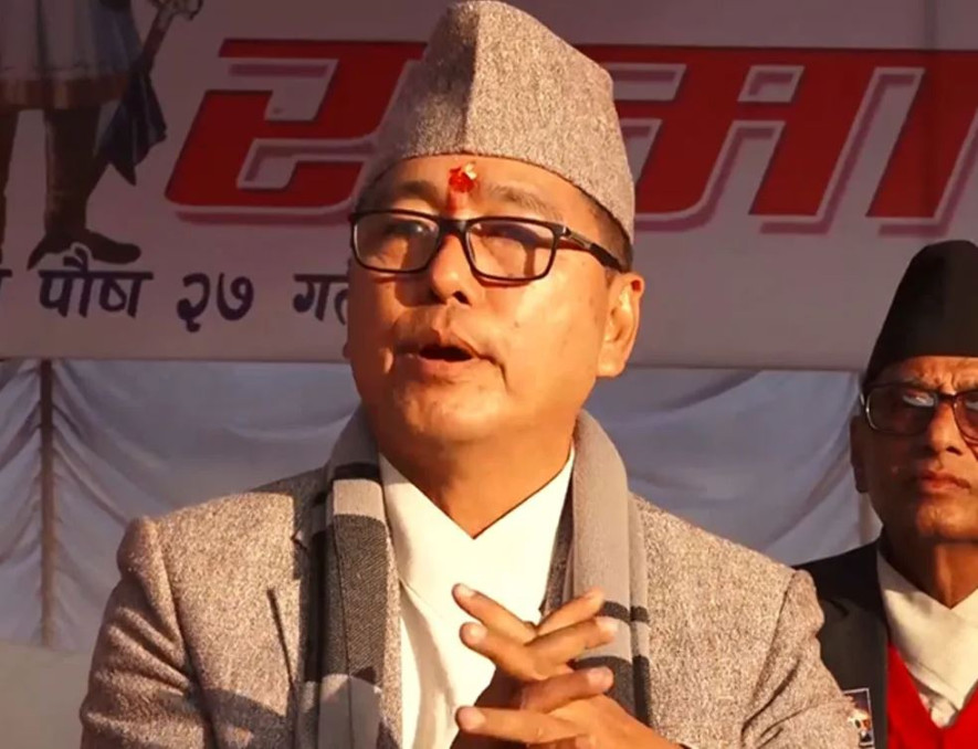 मलाई पलेँटी कसेर र उपरखुट्टी लगाएर बस्ने छुट छैन : ऊर्जा मन्त्री लिङ्देन