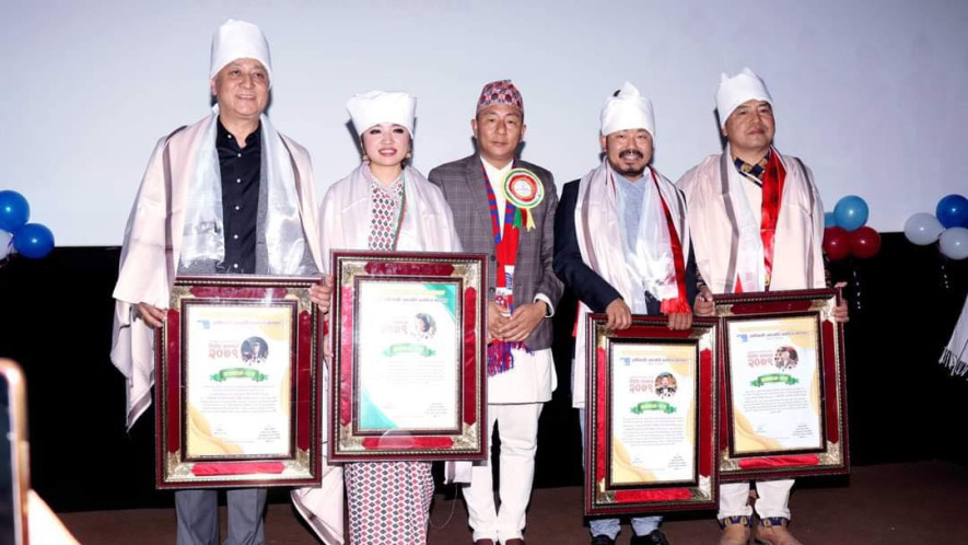 क्याप्टेन लामा र निर्देशक चाम्स सम्मानित