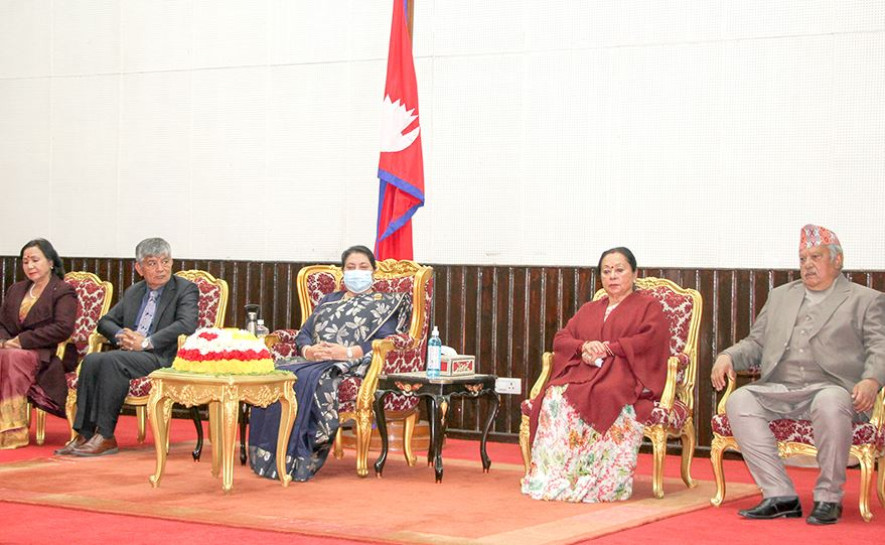 कलाकारलाई राष्ट्रपतिको सुझाव : चलचित्रलाई स्वस्थ मनोरञ्जनको क्षेत्रका रुपमा विकास गर्नुस्