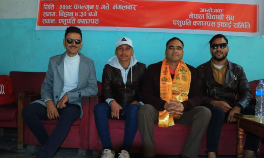 सरकारमा बसेकाहरूको चरित्रले जनतामा निराशा छाएकाे नैनसिंह महरकाे भनाइ