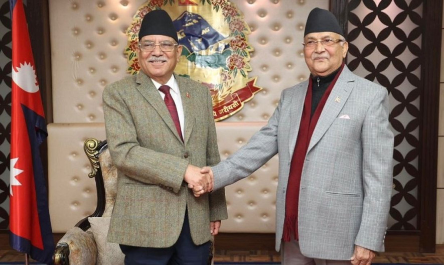 प्रधानमन्त्री प्रचण्ड र एमाले अध्यक्ष ओलीबीच भेटवार्ता