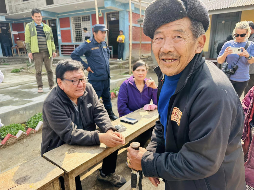 गृह जिल्लामा आँखाको ज्योति फर्काउदै डा. रुईट [फोटो फिचर]