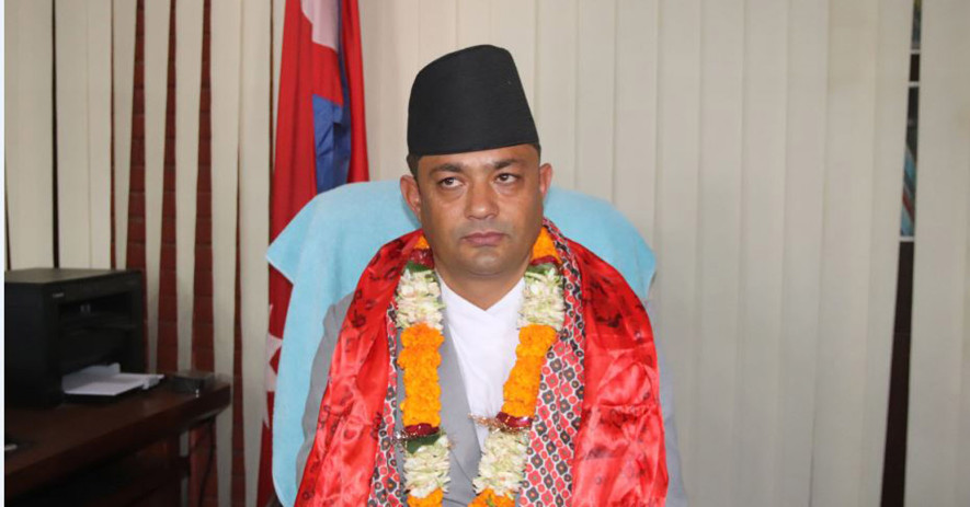 नेकपा एमाले प्रमुख सचेतकमा पदम गिरी मनोनित
