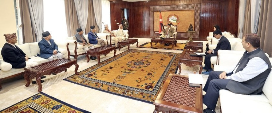  विभिन्न छ प्रदेशका प्रमुखले प्रधानमन्त्री दाहालसँग भेटवार्ता
