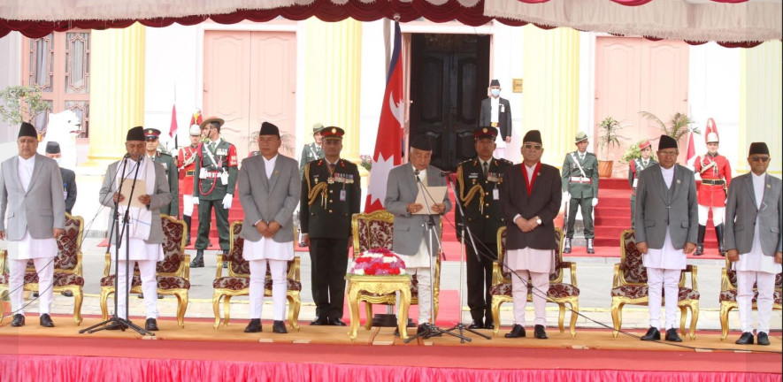 उपराष्ट्रपति यादवले  लिए  शपथ
