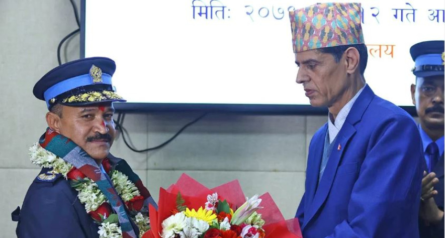 प्रहरीमा आफ्नो छुट्टै गुट नभएको आईजीपी कुँवरकाे भनाइ