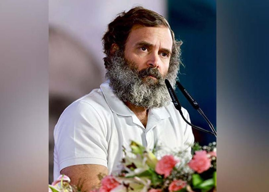 राहुलको सांसद पद खारेजको विरोधमा कांग्रेस सांसदहरुले लगाए कालो पोशाक