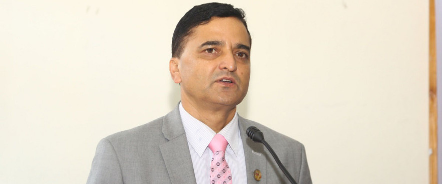 ‘धोके बाज हौ तिमी’ गीत प्रचण्डकै लागि गाएजस्तो भएकाे योगेश भट्टराईकाे भनाइ
