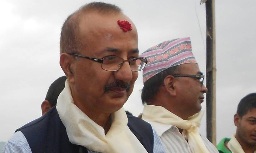 बैंकको ब्याजदर  घटाउन मन्त्री रमेश रिजालद्वारा प्रधानमन्त्रीसँग आग्रह