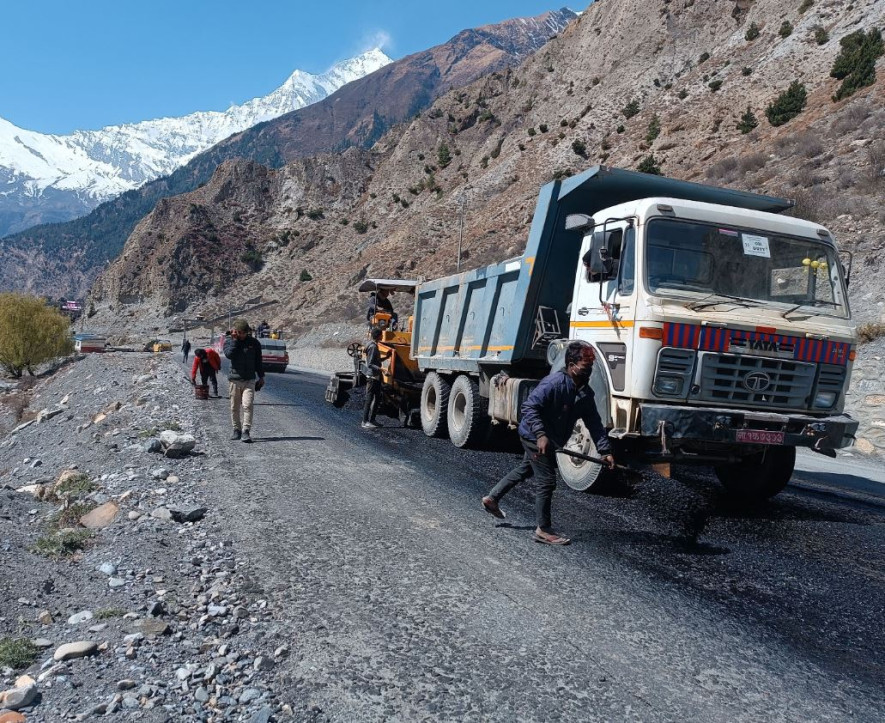 बेनी–जोमसोम सडकखण्ड दैनिक छ घन्टा बन्द