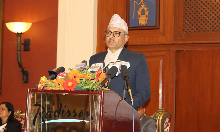 ब्याजदरको दबाब कम हुँदै गएको गभर्नरको भनाइ