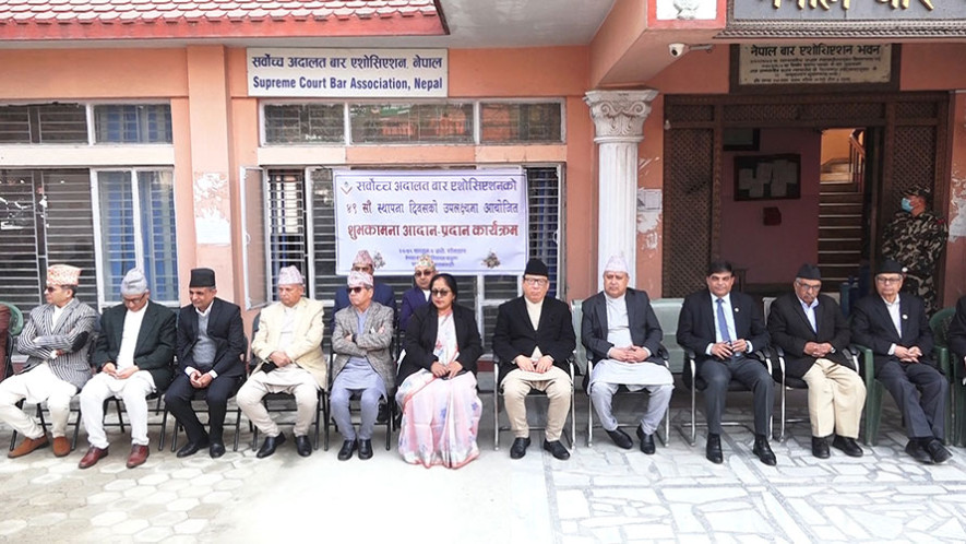 प्रधानन्यायाधीश नियुक्तिको माग गर्दै कानुन व्यवसायीद्वारा विरोध प्रदर्शन सुरु