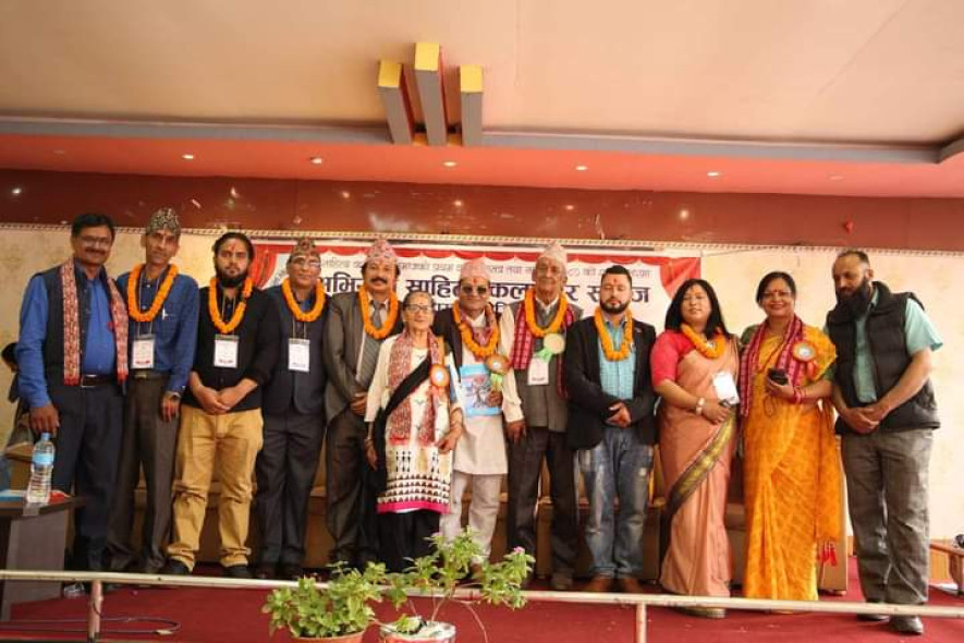 अभियान साहित्य कलाकार समाजद्वारा विभिन्न विशिष्ट ब्यक्तित्वहरु सम्मानित
