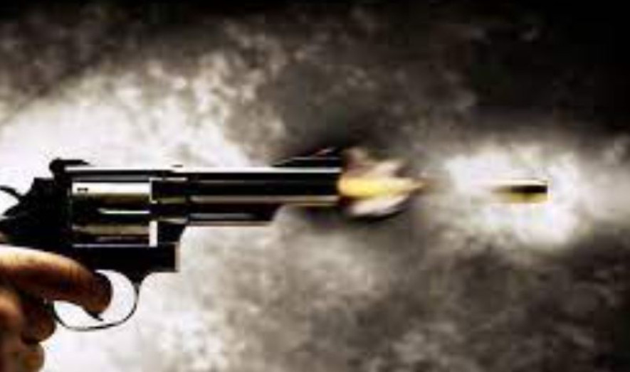 त्रिभूवन विमानस्थलनजिक लागूऔषध कारोबारीमाथि प्रहरीले चलायो गोली, एक जना पक्राउ