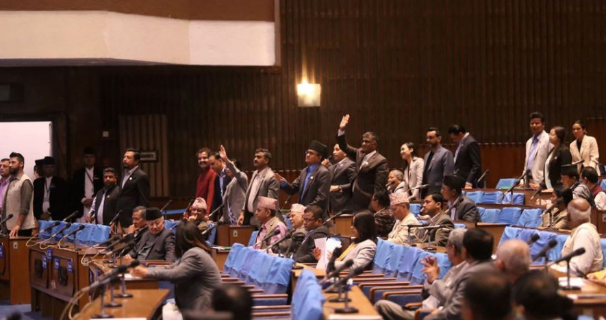 प्रधानमन्त्रीले राजीनामा नदिएसम्म संसद् चल्न नदिने एमालेको चेतावनी