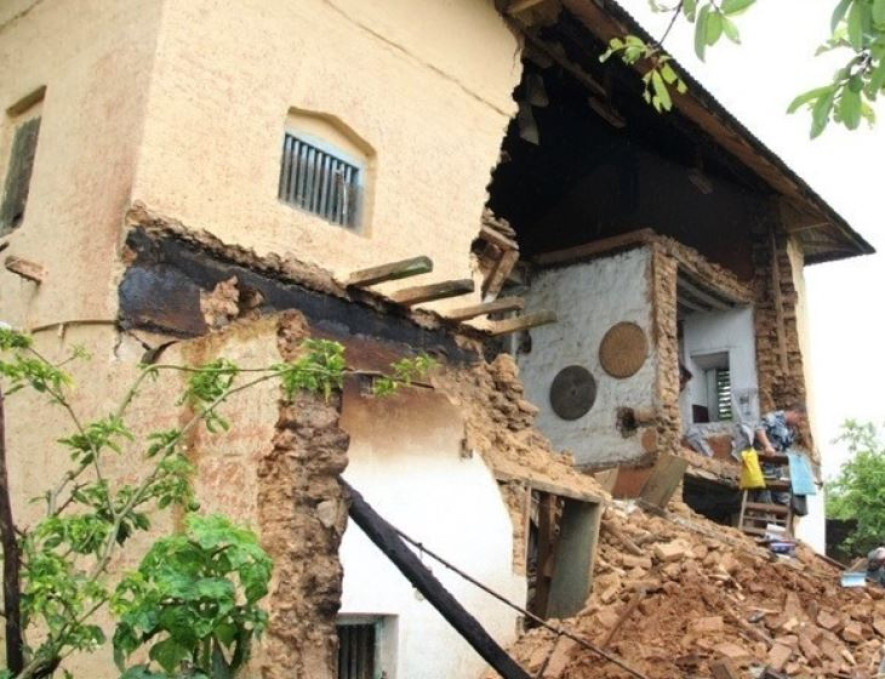 डोटीमा घर भत्किँदा एक जनाको मृत्यु