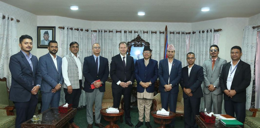 सभामुख घिमिरेसँग फ्रान्सेली राजदूतको शिष्टाचार  भेट
