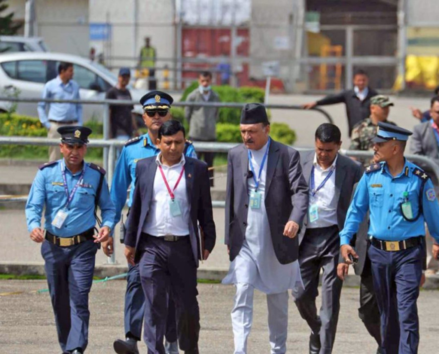 अर्थमन्त्री महतले गरे विमानस्थलको निरीक्षण