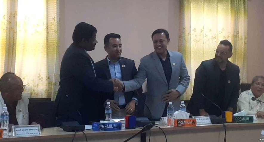 रास्वपाद्वारा उम्मेदवारी फिर्ता, जनमतका उम्मेदवार खानलाई समर्थन