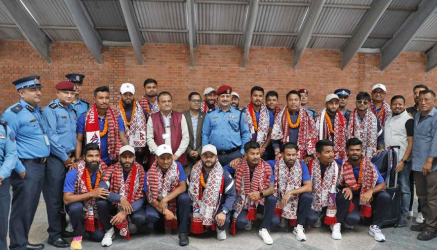 स्वदेश फर्कियो राष्ट्रिय क्रिकेट टिम