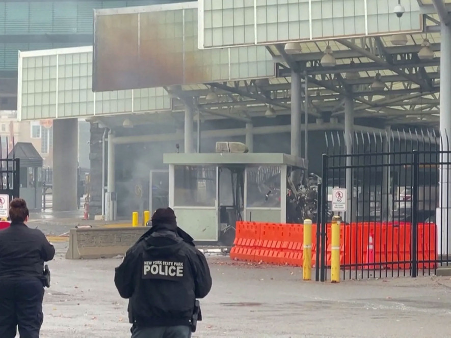 अमेरिका र क्यनडा जोड्ने पुलमा विस्फोट,दुईको मृत्यु