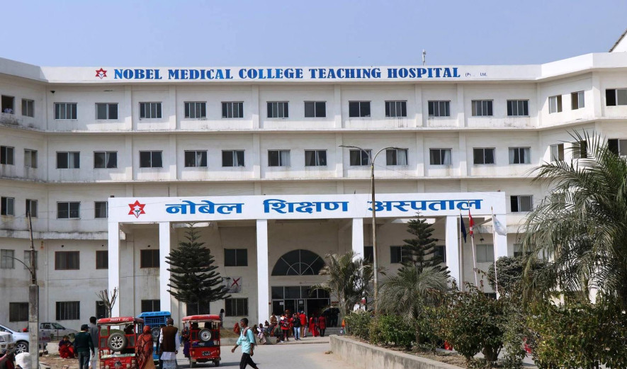 अस्पतालको शौचालयमा नवजात शिशु 