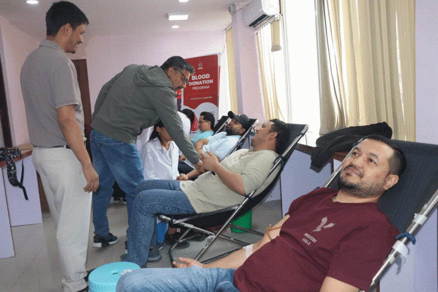 नयाँ वर्षको अवसरमा आईसीसीसीको रक्तदान कार्यक्रम सम्पन्न
