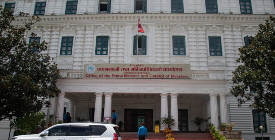 ६ जना सचिवको सरुवा