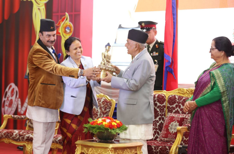 राष्ट्रिय चलचित्र पुरस्कारविरुद्धको रिट खारेज