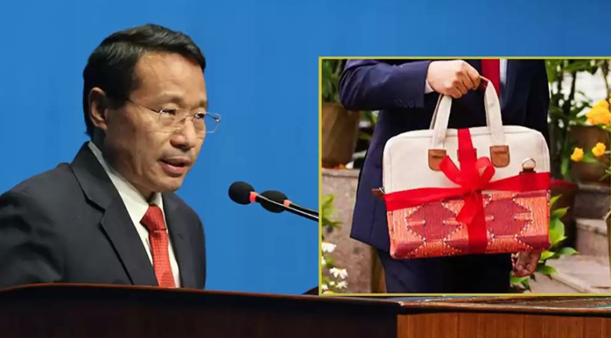 शिक्षामा नयाँ योजना -सबै विषय पढेकाले शिक्षक लाइसन्स लिन पाउनेदेखि दिवा खाजामा ‘जङ्क फुड’ दिन नपाउनेसम्म