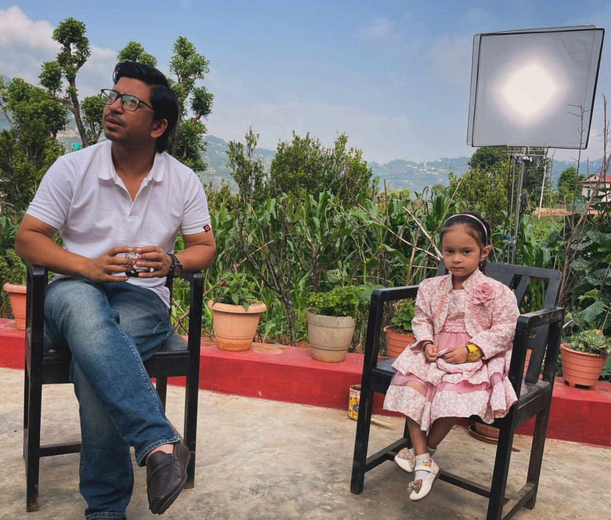चलचित्र ‘पूर्ण बहादुरको सारङ्गी’को छायाङ्कन सुरु, सेटमा देखिए प्रकाश सपुत र जान्भी 