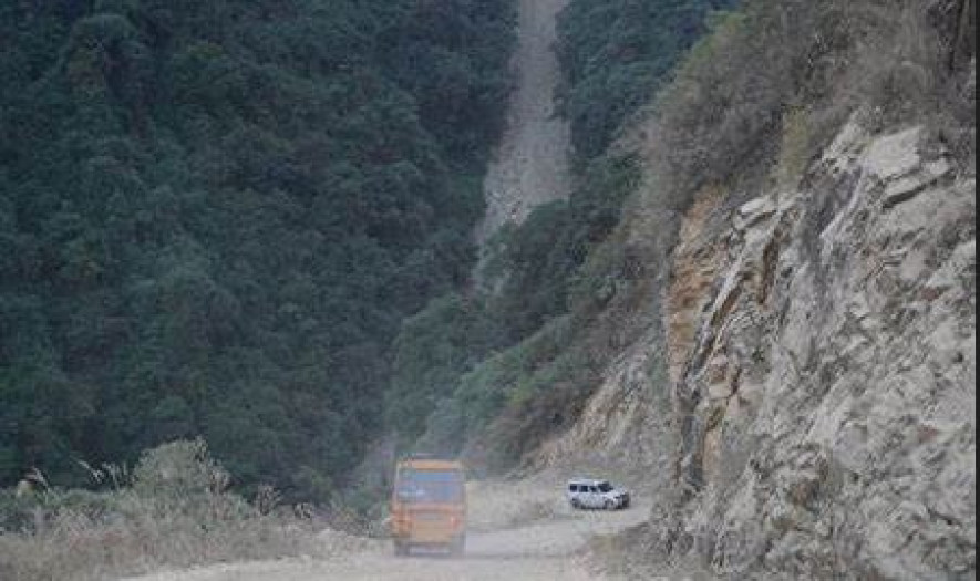 चित्लाङ–चन्द्रागिरि– सडक खण्ड आगामी साउन २० गतेसम्म बन्द