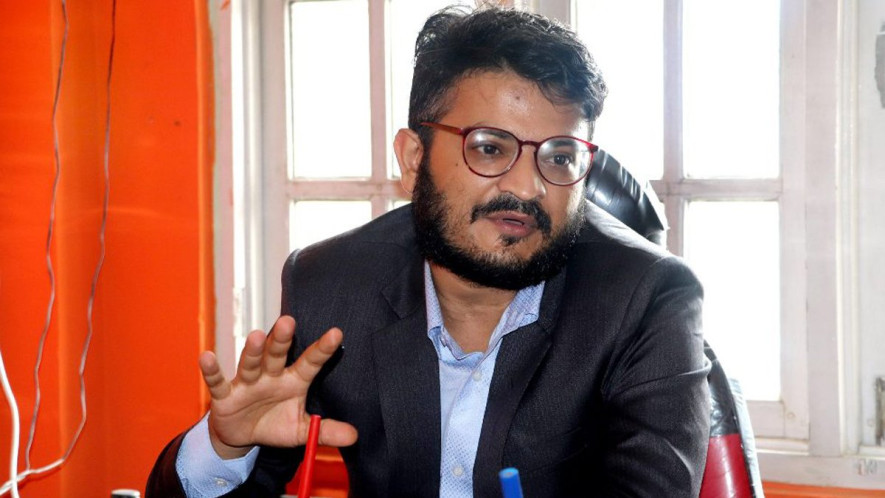 आफूमाथि भएको कारबाही अवैधाननिक भन्दै मुकुल ढकालले दिए निर्वाचन आयोगमा निवेदन