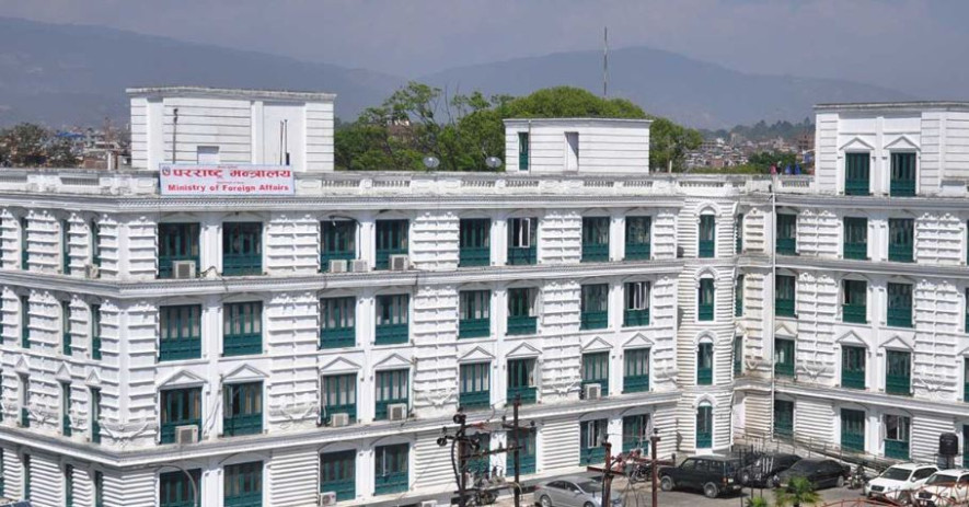 परराष्ट्रमा १०७ दरबन्दी थप हुँदा एउटा पनि प्रहरी सहचारी थपिएन