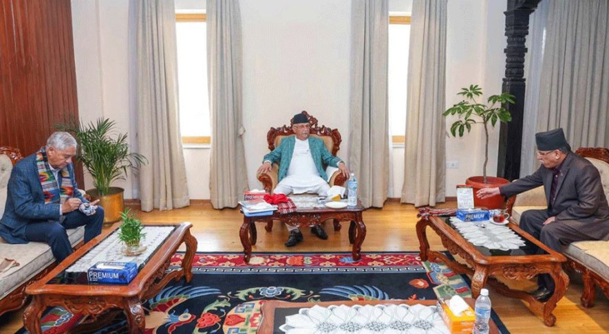 प्रमुख तीन दलका शीर्ष नेताहरूको बैठक किन बस्दैछ?
