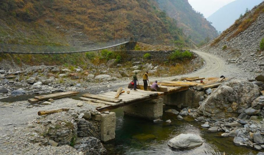सम्झौता भएको ५ वर्षसम्म पनि सुरु भएन पुल निर्माण