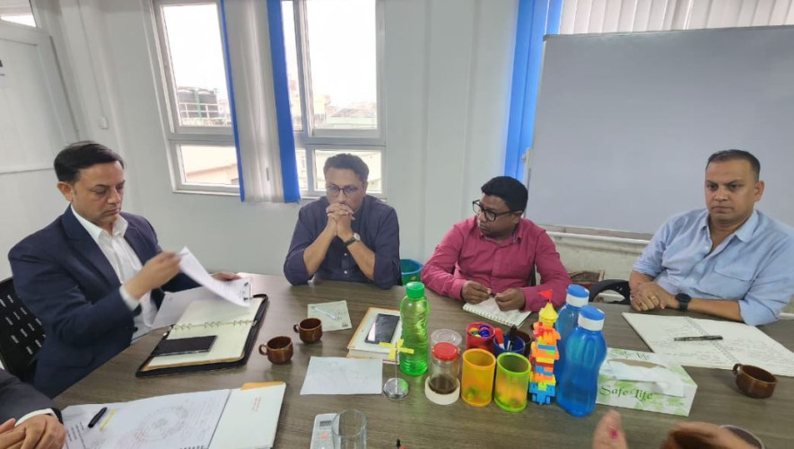 रास्वपा सचिवालय बैठक जारी