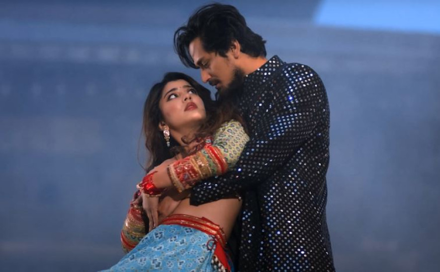 न्यूह बज्राचार्यको संगीत, मेनुका पौडेलको स्वरमा ‘बदमास’