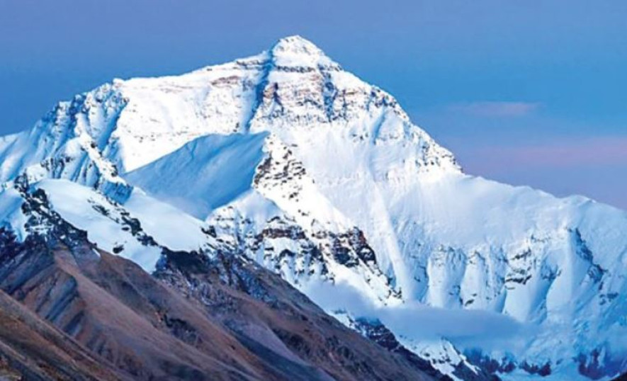 मकालु हिमाल चढ्ने क्रममा एक अमेरिकी नागरिकको मृत्यु