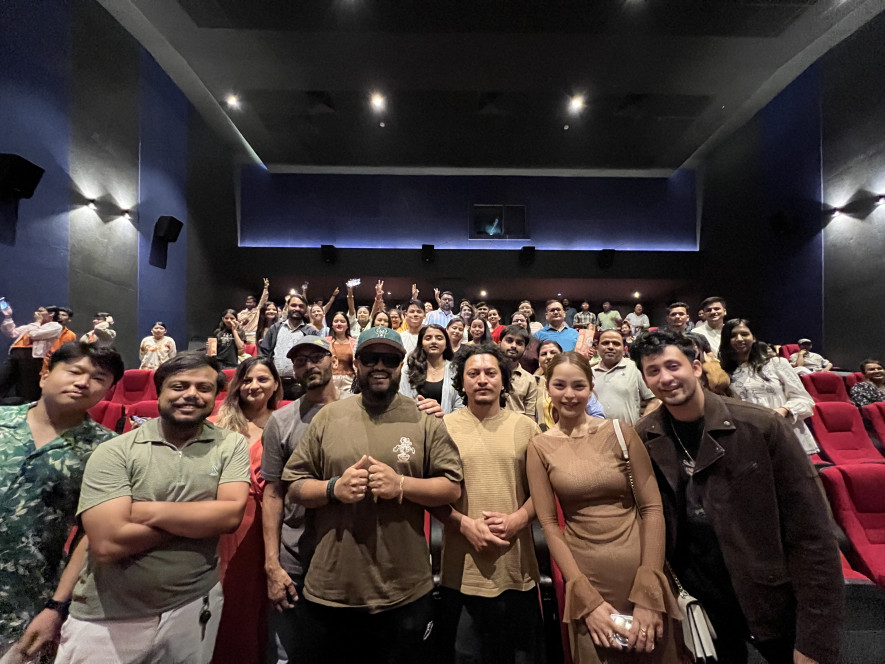 'ऊनको स्वीटर'को जादू: हलमा किशोर दर्शकको ओइरो, निर्देशक भन्छन्, 'भावनाले उमेर नभन्ने रहेछ'