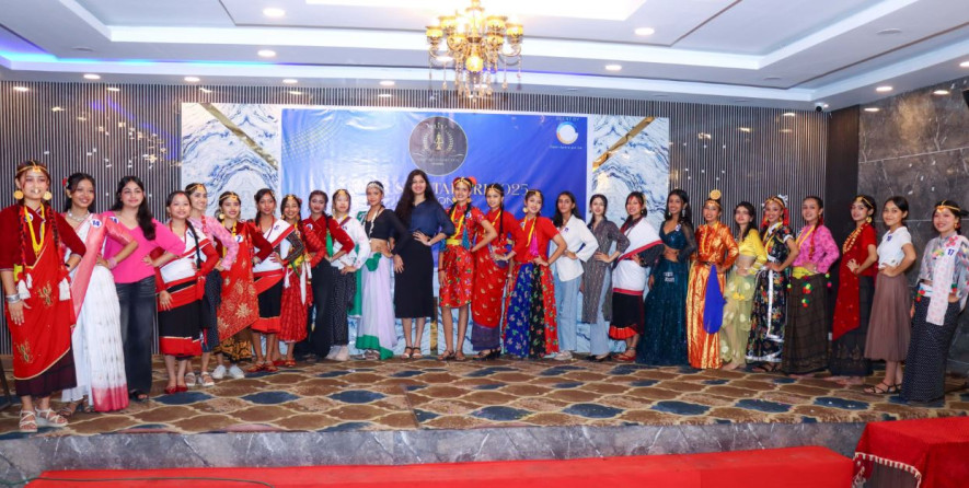 ‘मिस एसईई इटहरी’का २६ किशोरीले देखाए प्रतिभा