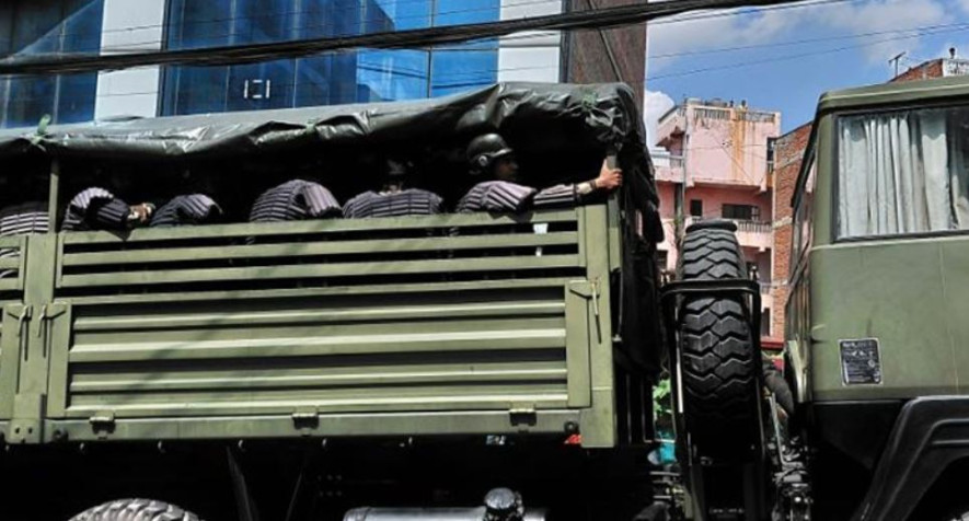 कर्फ्यू जारी भएपछि बानेश्वर क्षेत्रमा पुग्यो सेना